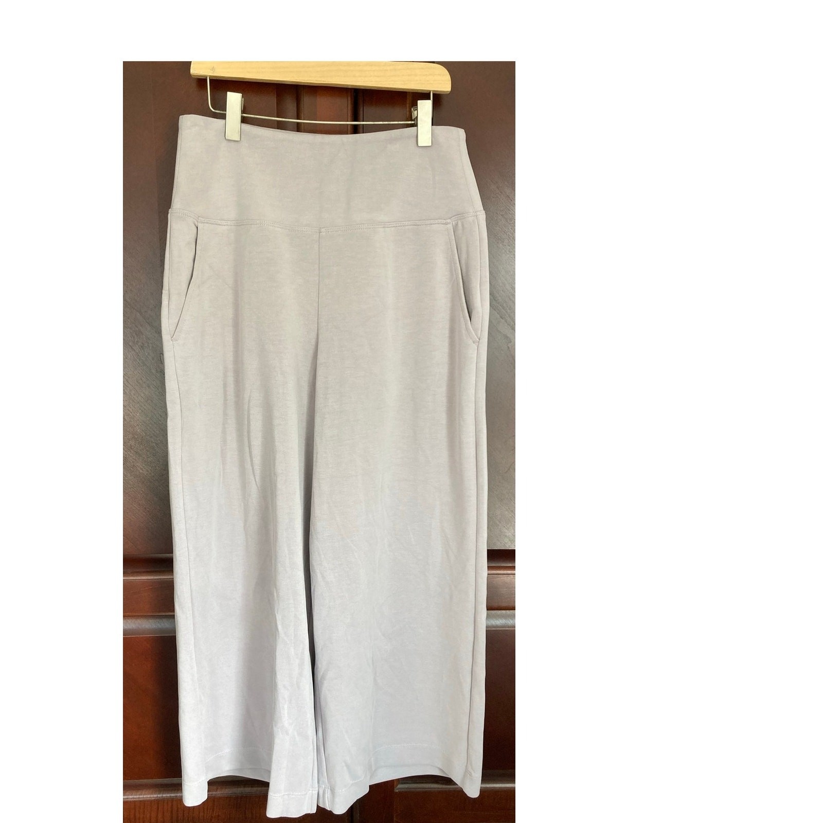 Athleta- Minimal Quiet Luxury Soft Girl Seasoft Wide Crop Pants Tinsel Purple-S