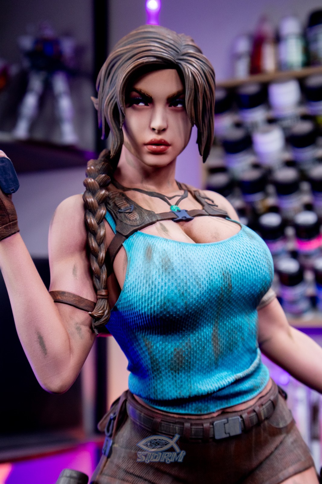 Lara Croft 1/6 Scale Resin Kit - Unpainted DIY Figure (Custom Scales Available)