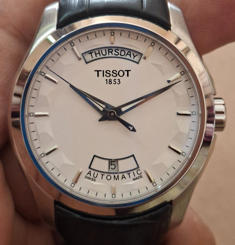 Tissot Couturier Men's white Watch leather strap white dail day-Date