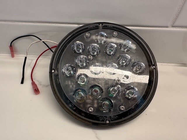Whelen PAR-46 Super-LED Combination Spotlight P46S2R - TESTED - Fast Whelen PAR-46 Super-LED Combination Spotlight P46S2R - TESTED - Fast