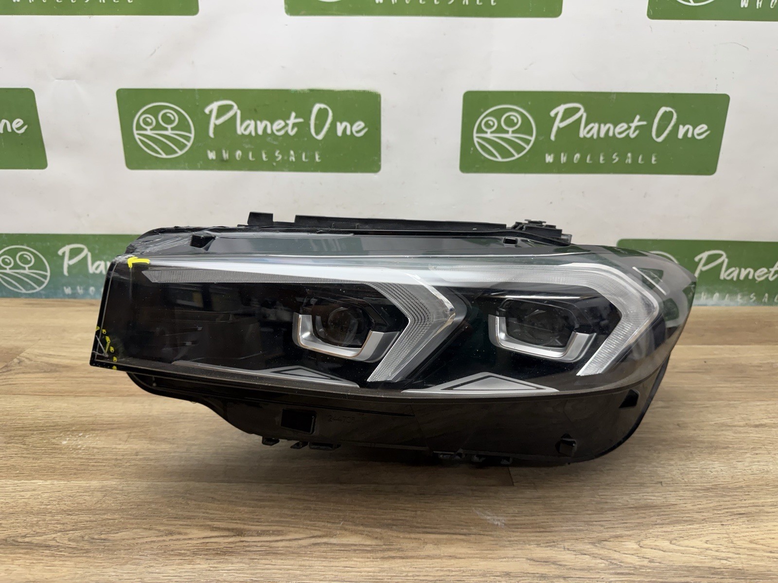2022-2025 BMW 3-Series Left Driver LED Headlight Non Adaptive OEM 5A1A501