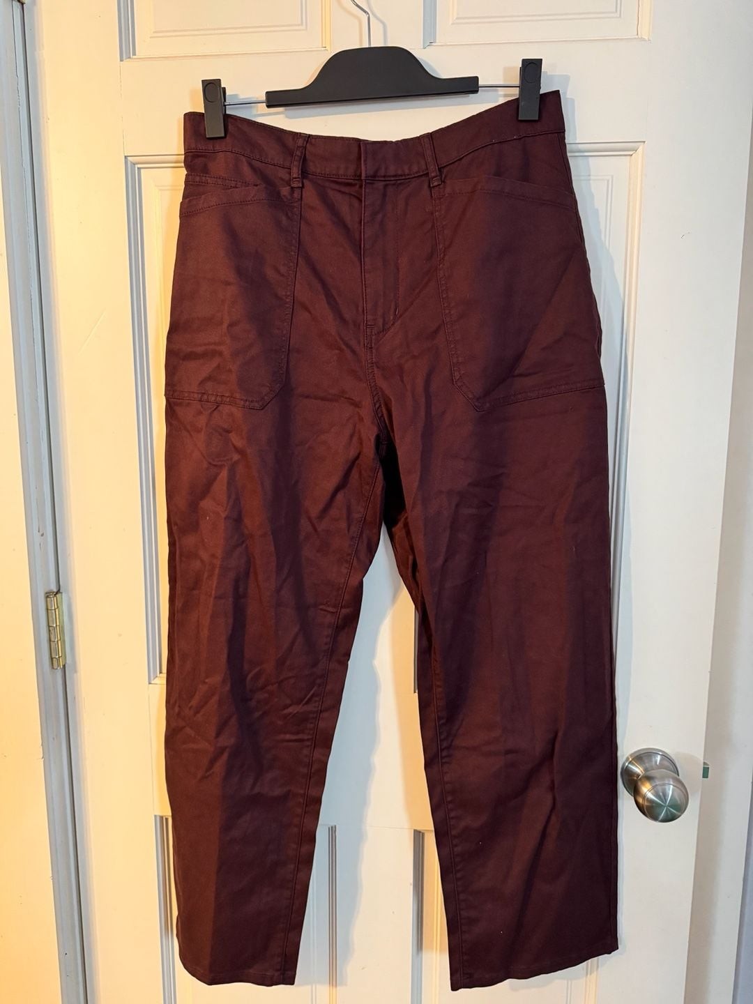 NWT Splendid Carissa Pant Size M Burgundy Twill Stretch NWT Splendid Carissa Pant Size M Burgundy Twill Stretch
