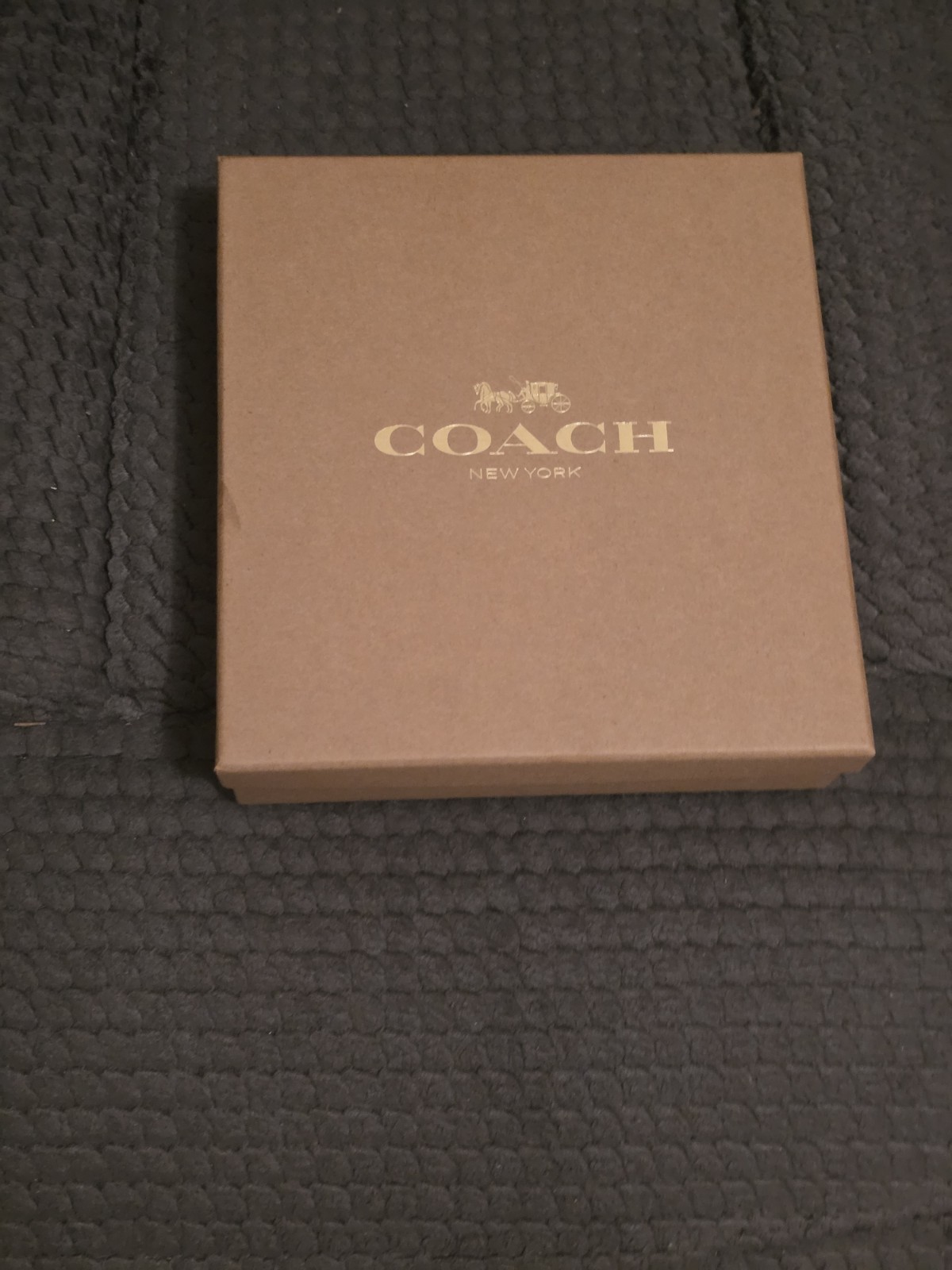 Coach Medium Collar (Khaki/Saddle) - NWT (CH146) Coach Medium Collar (Khaki/Saddle) - NWT (CH146)