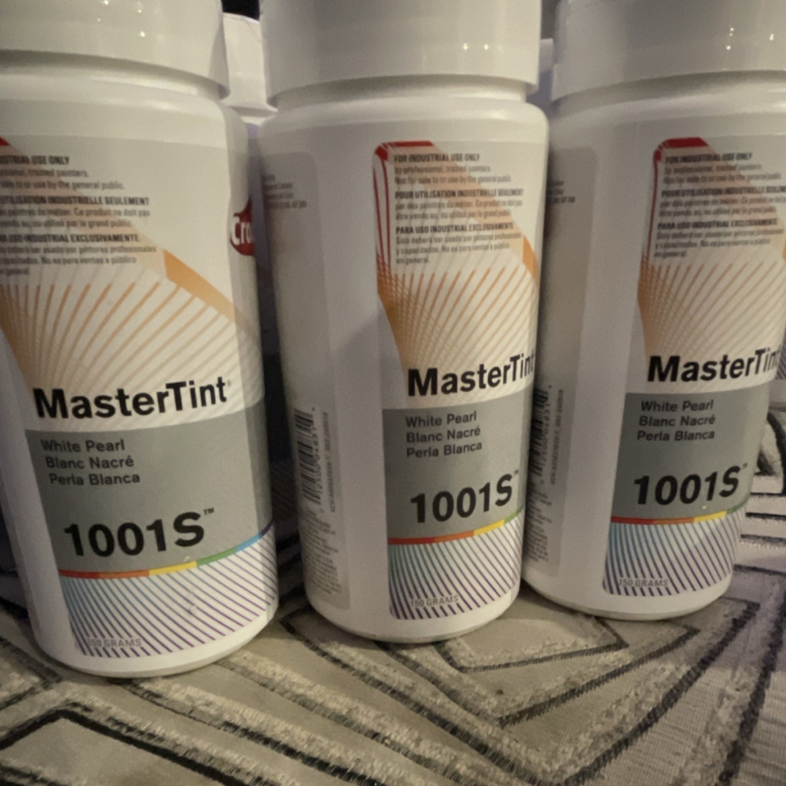Cromax Axalta Mastertint 1001s White Pearl White