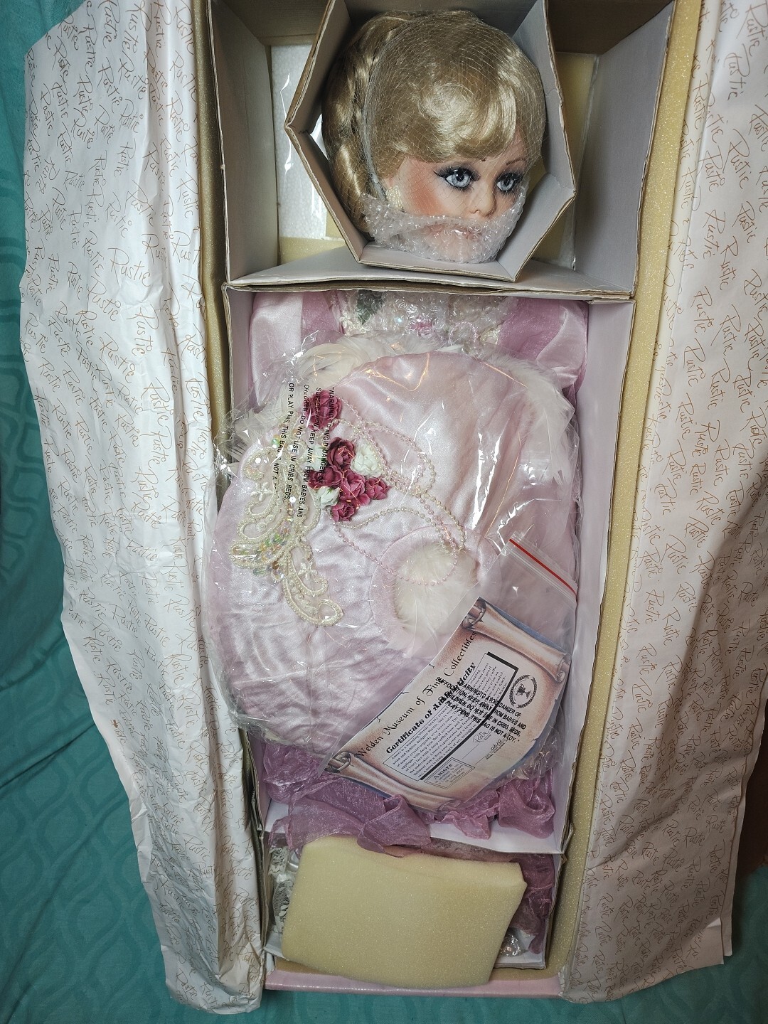 Rare Rustie Amore Welden Museum of Fine Collectible 32 Rare Rustie Amore Welden Museum of Fine Collectible 32