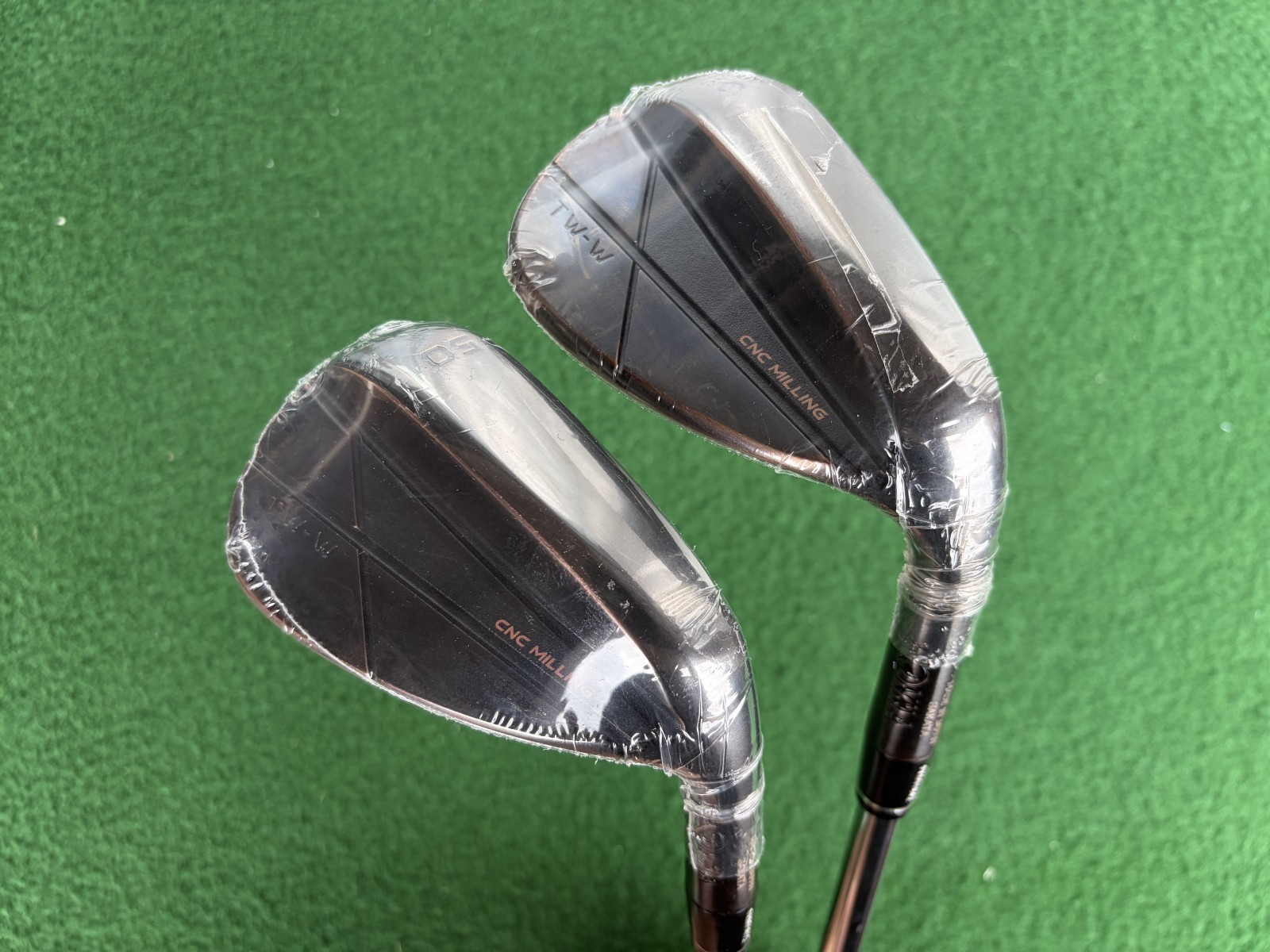 HONMA T/WORLD TW-W Copper Wedge 50deg 56deg 2set Nspro950gh RH Flex Stiff New HONMA T/WORLD TW-W Copper Wedge 50deg 56deg 2set Nspro950gh RH Flex Stiff New