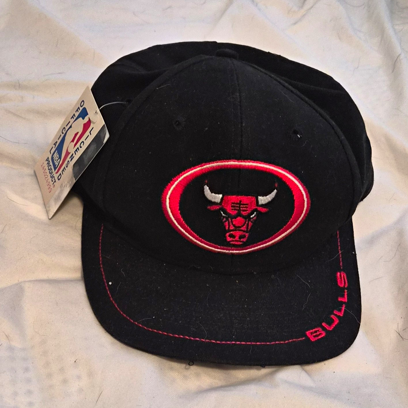 Lee Sport Chicago Bulls NBA Officially Licensed Black/Red Snapback Cap Lee Sport Chicago Bulls NBA Officially Licensed Black/Red Snapback Cap