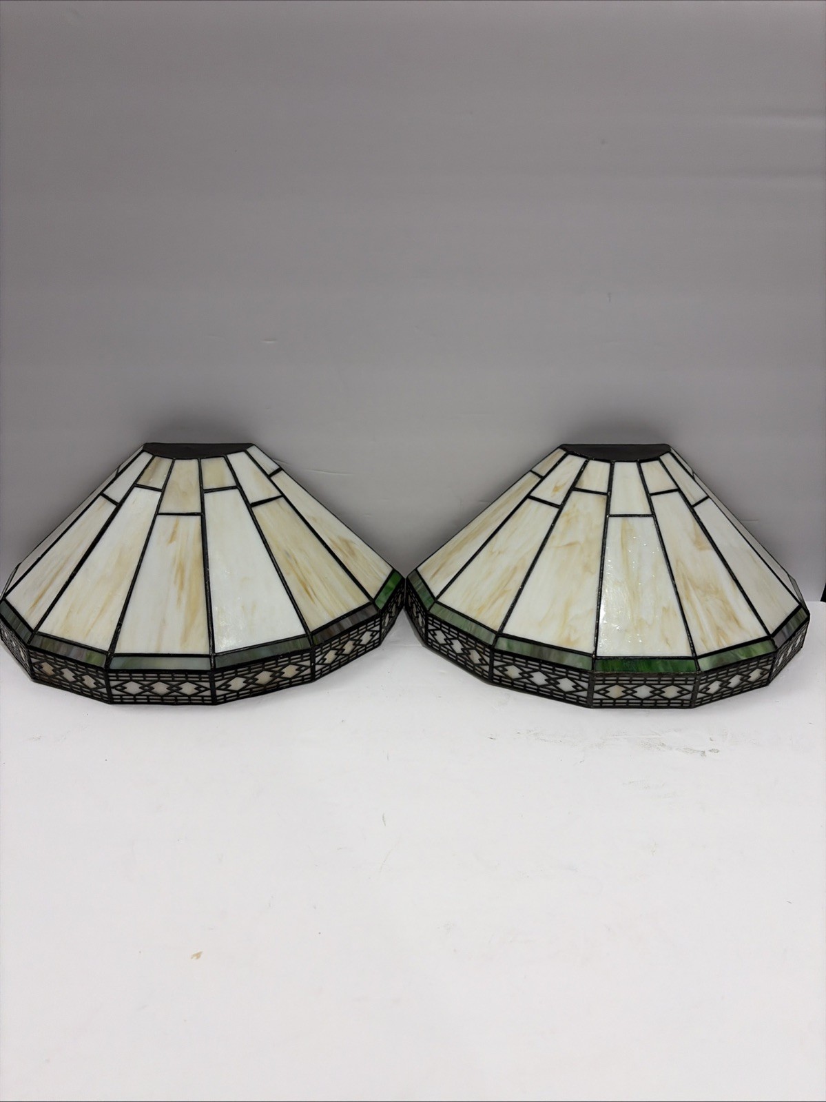 Vintage SPECTRUM Tiffany Style Stain Slag Glass Pair Wall Sconce Lamp Shades