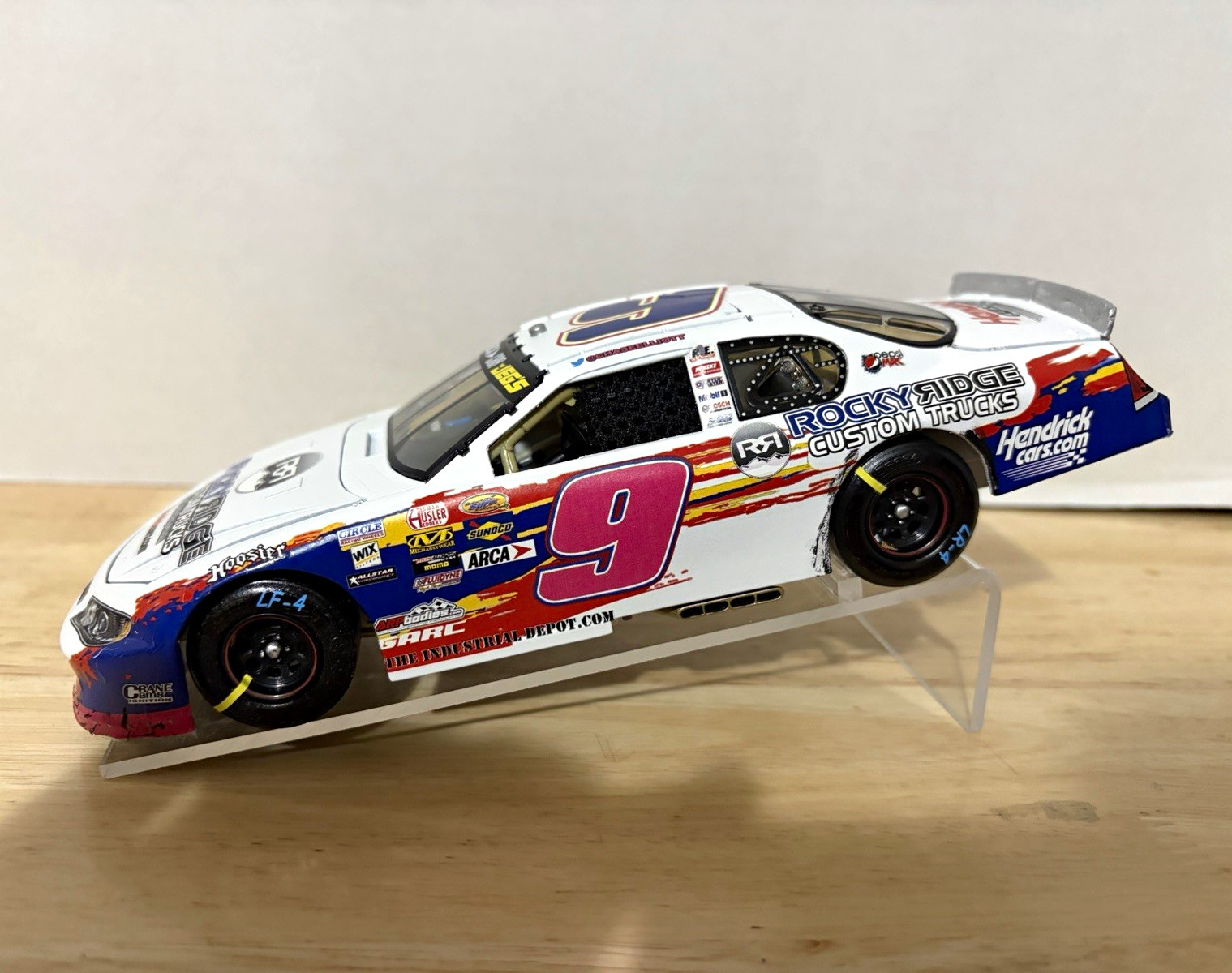 Custom Built 1/24 Chase Elliott (Winchester) Rocky Ridge NASCAR ARCA Diecast Custom Built 1/24 Chase Elliott (Winchester) Rocky Ridge NASCAR ARCA Diecast