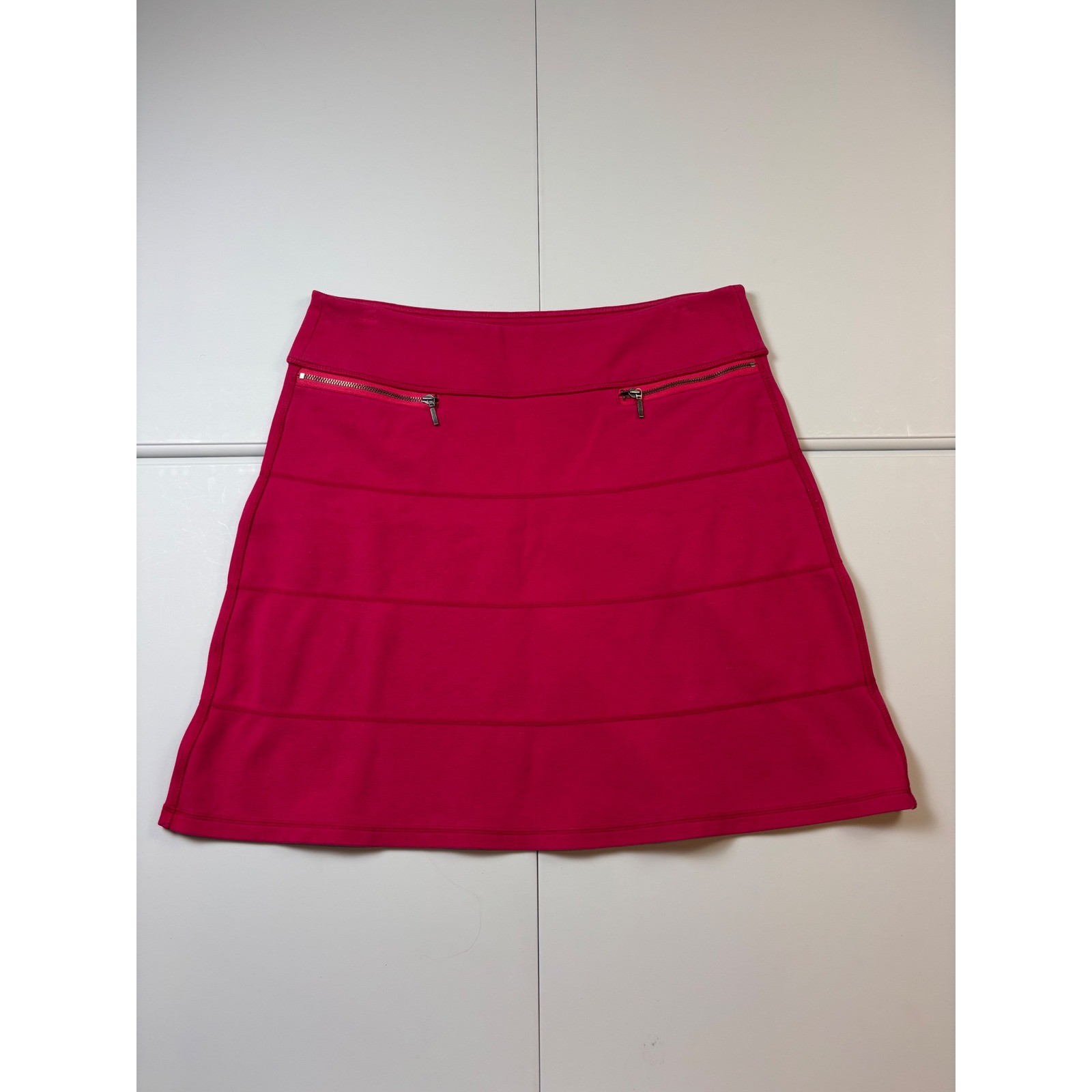 Athleta Strata Ponte Skirt Women Size M Red A Line Zipper Pockets Athleta Strata Ponte Skirt Women Size M Red A Line Zipper Pockets