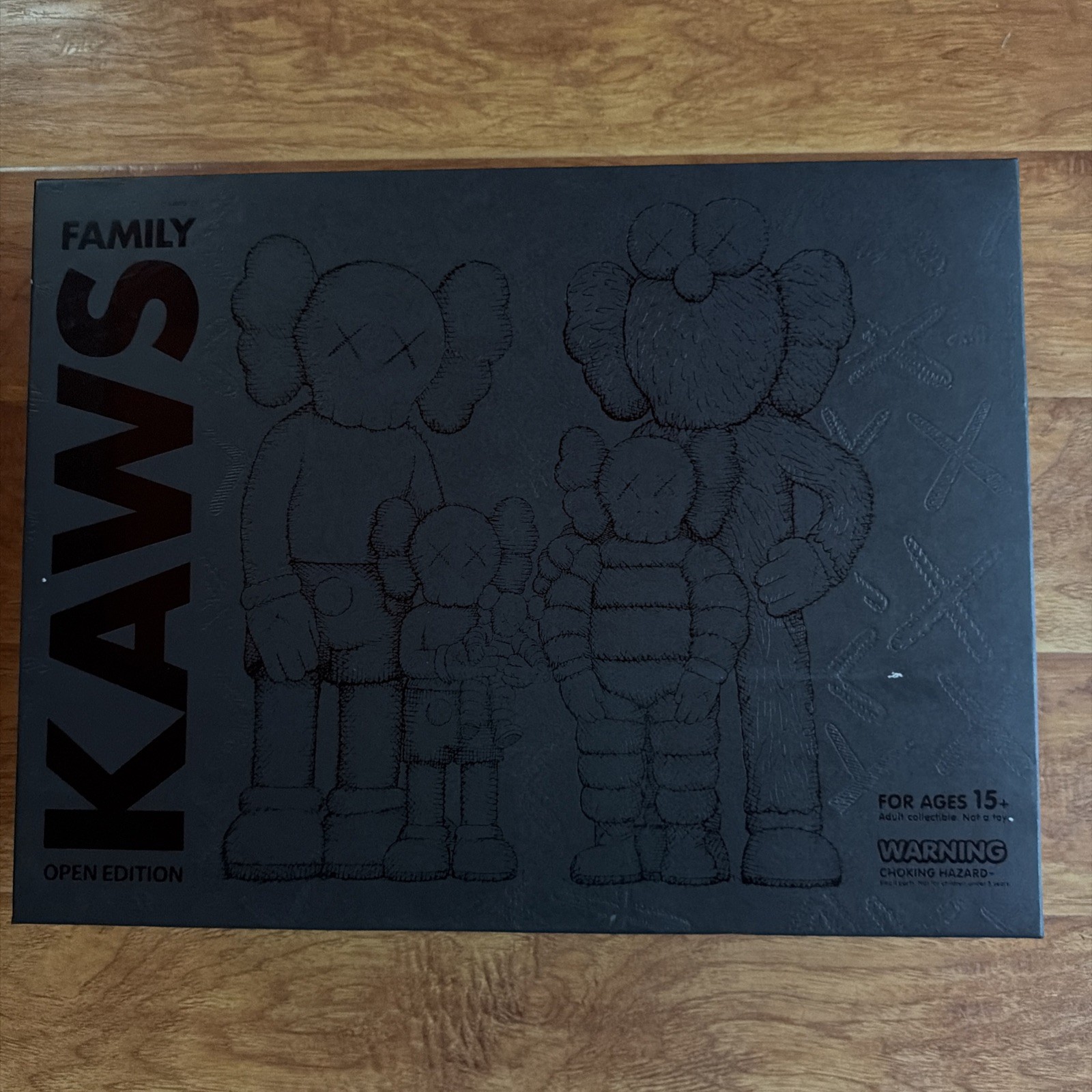 KAWS Family Vinyl Figures Black KAWS Family Vinyl Figures Black