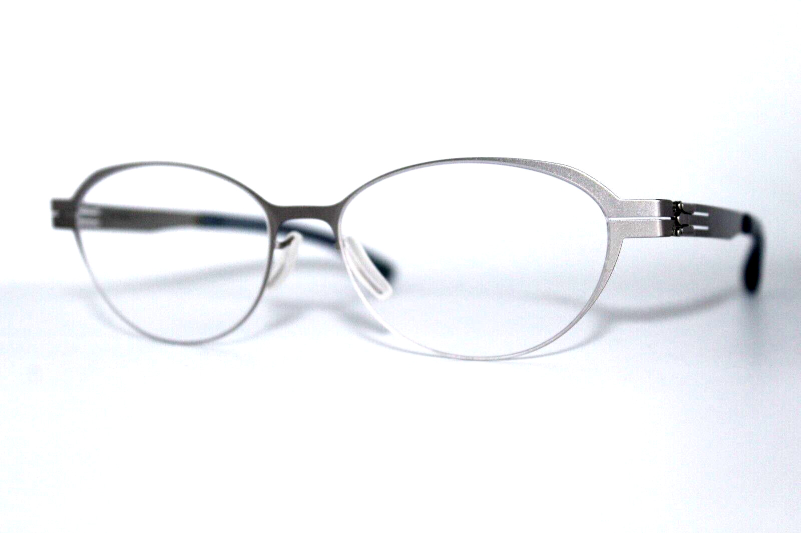 NEW IC BERLIN ACOUSTIC PEARL GREY AUTHENTIC EYEGLASSES FRAME 51-16-135MM W/CASE NEW IC BERLIN ACOUSTIC PEARL GREY AUTHENTIC EYEGLASSES FRAME 51-16-135MM W/CASE