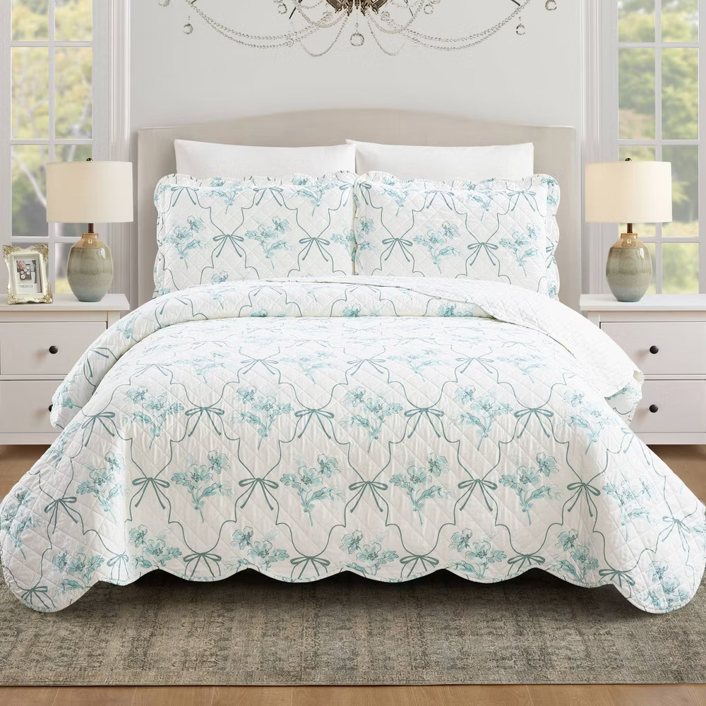Modern Heirloom 3pc King Floral Frames Quilt Bedding Set Blue