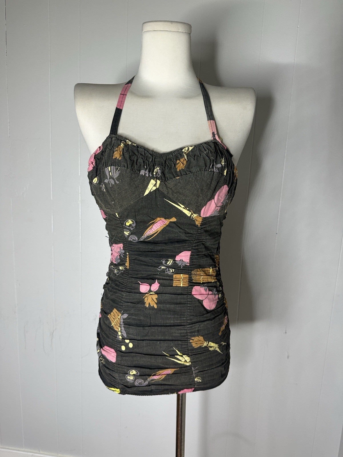 Vintage 50s Pin Up Smocked Back Vegetable Print Swimsuit Vintage 50s Pin Up Smocked Back Vegetable Print Swimsuit