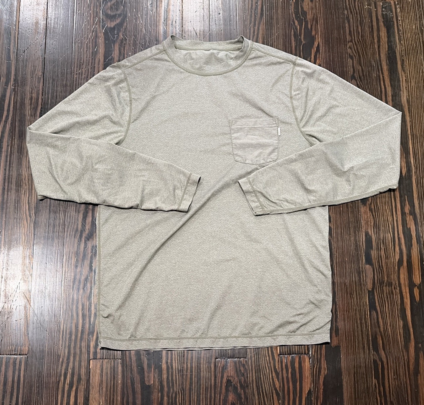 Vuori Long Sleeve Tradewind Shirt Men’s Large Green Polyester Vuori Long Sleeve Tradewind Shirt Men’s Large Green Polyester
