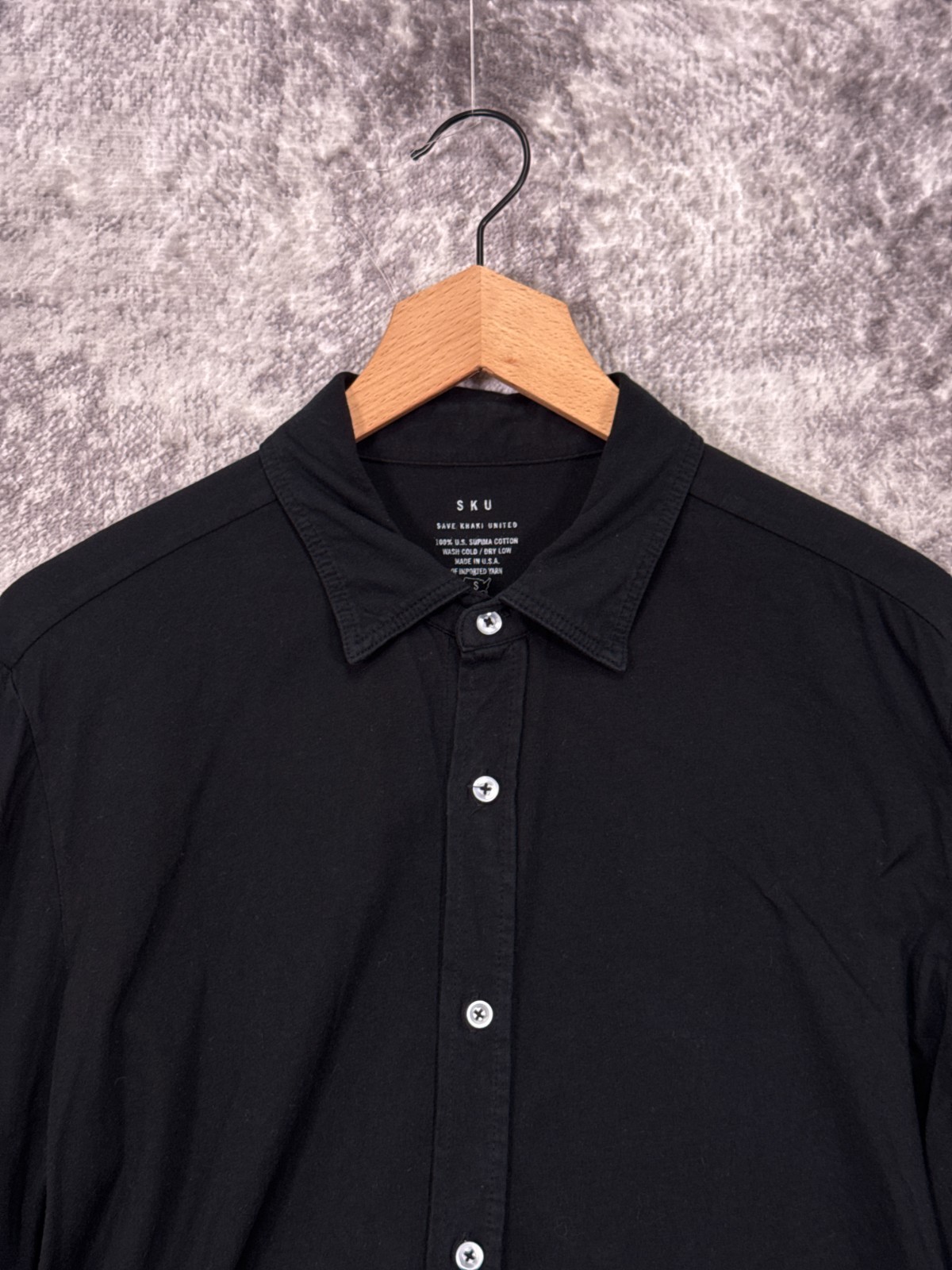 SKU Save Khaki United Long Sleeve Supima Jersey Easy Shirt Small Mens Black SKU Save Khaki United Long Sleeve Supima Jersey Easy Shirt Small Mens Black