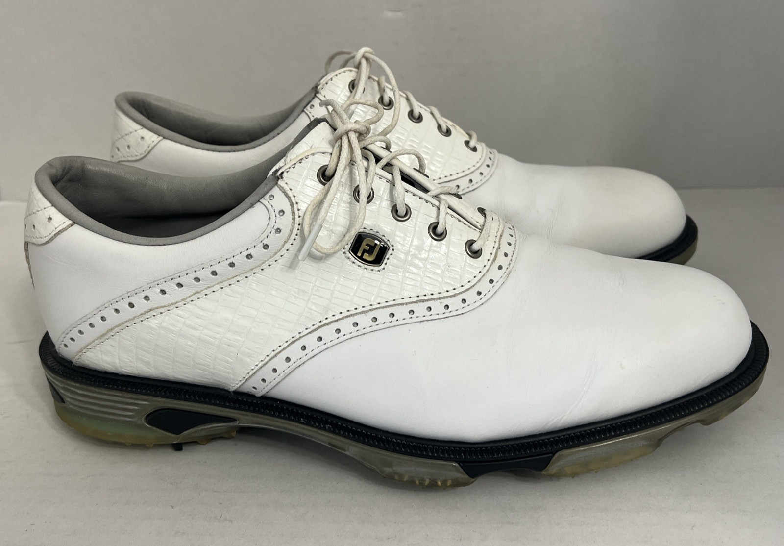 FOOTJOY DRYJOY TOUR OPTI FLEX WHITE LEATHER CROC PRINT GOLF SHOES MEN\'S 10.5 FOOTJOY DRYJOY TOUR OPTI FLEX WHITE LEATHER CROC PRINT GOLF SHOES MEN\'S 10.5