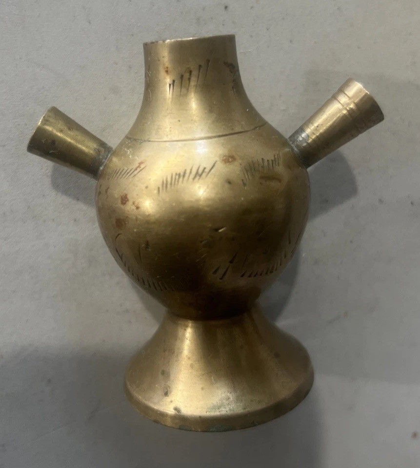 Vintage Etched Leaves Brass India Gurglet Water Vessel Bud Vase 3 Spout Decor Vintage Etched Leaves Brass India Gurglet Water Vessel Bud Vase 3 Spout Decor