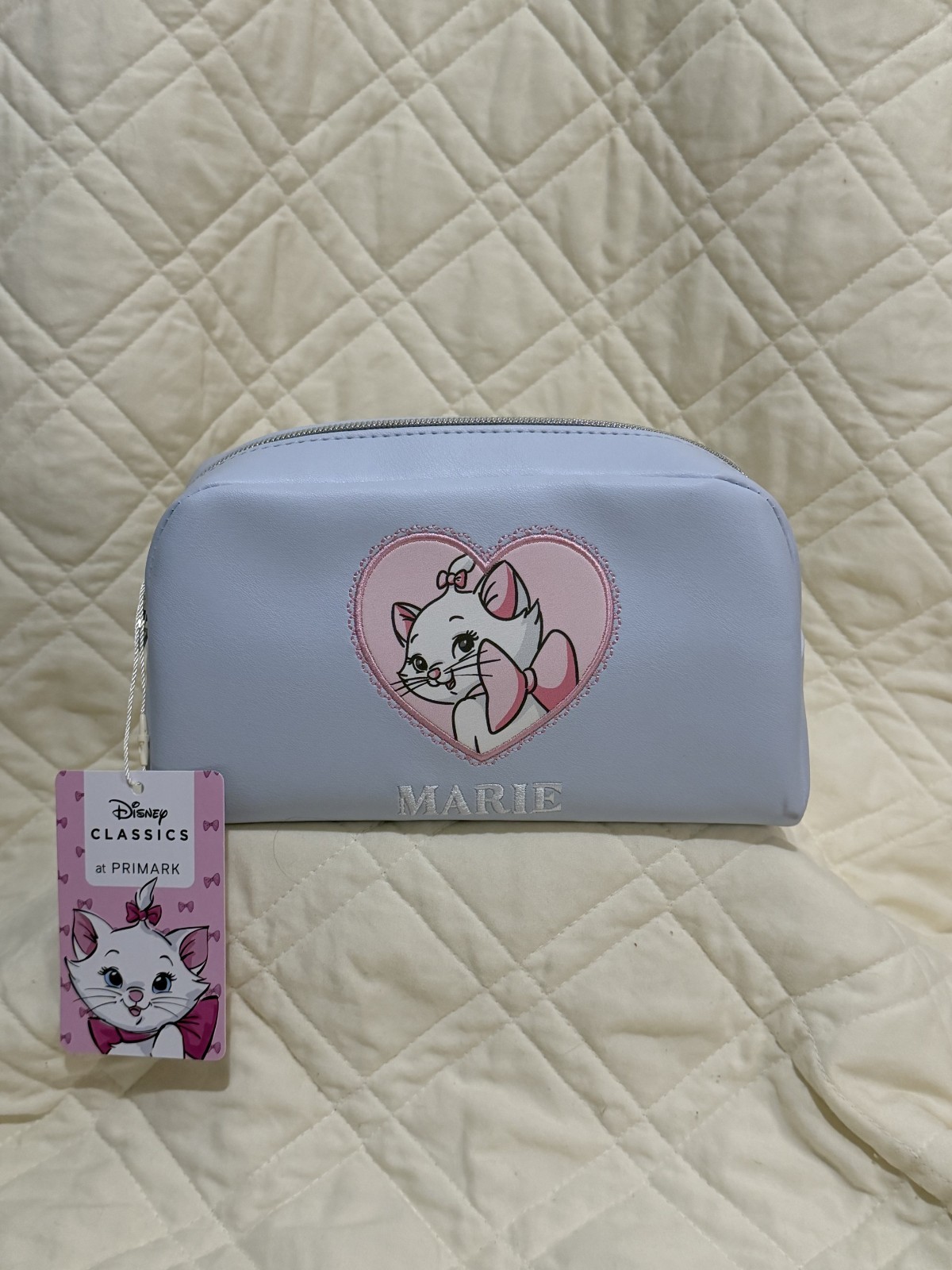Primark Disney Marie Aristocats Makeup Cosmetic Bag with Heart Zipper Charm NWT Primark Disney Marie Aristocats Makeup Cosmetic Bag with Heart Zipper Charm NWT