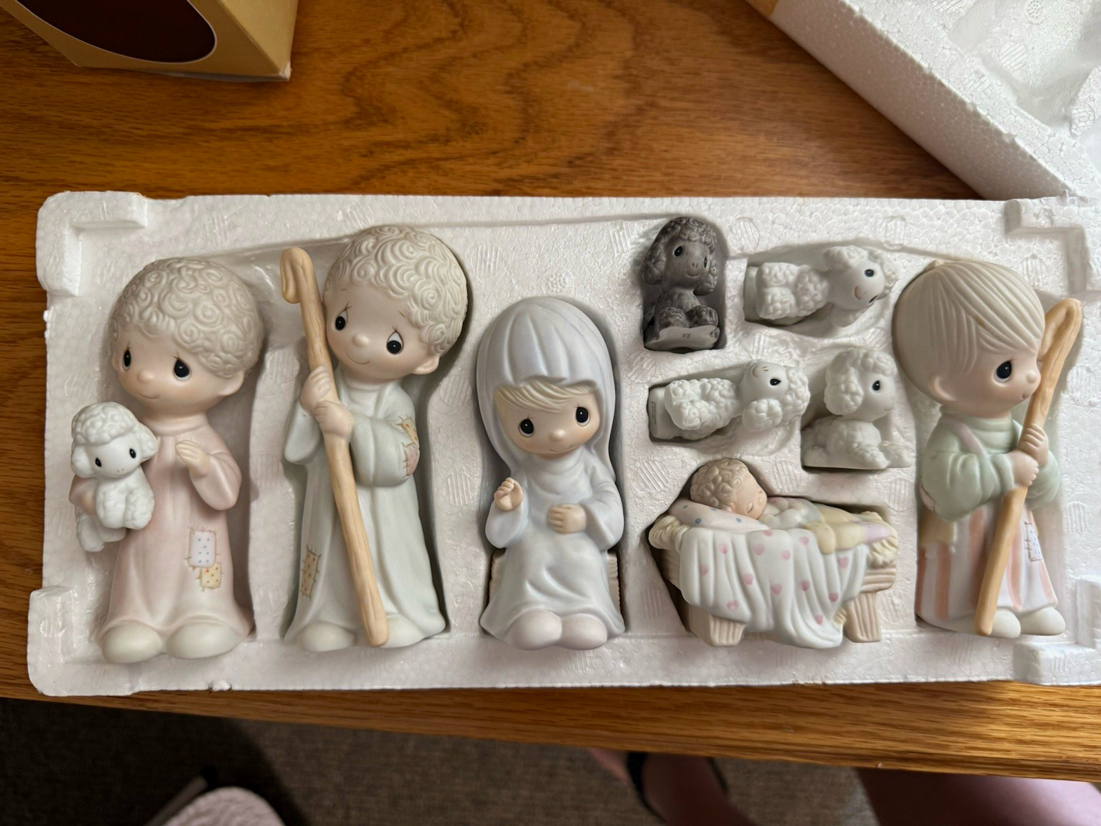Precious Moments Nativity Set E-2800 9pc Vintage Mary Joseph Jesus original box Precious Moments Nativity Set E-2800 9pc Vintage Mary Joseph Jesus original box