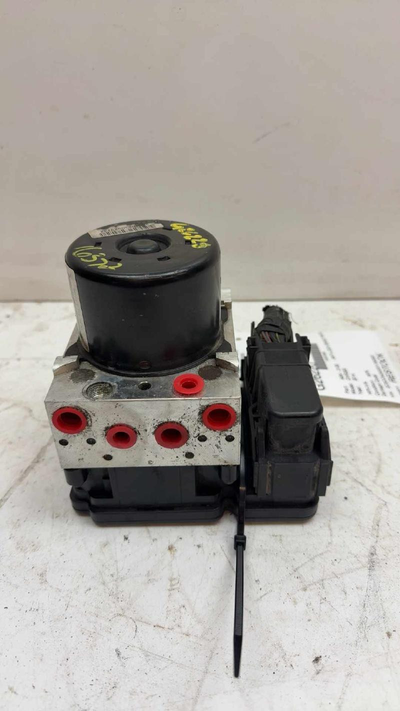 2014 Chrysler 300 ABS Anti Lock Brake Pump Assembly Module Unit OEM Used..