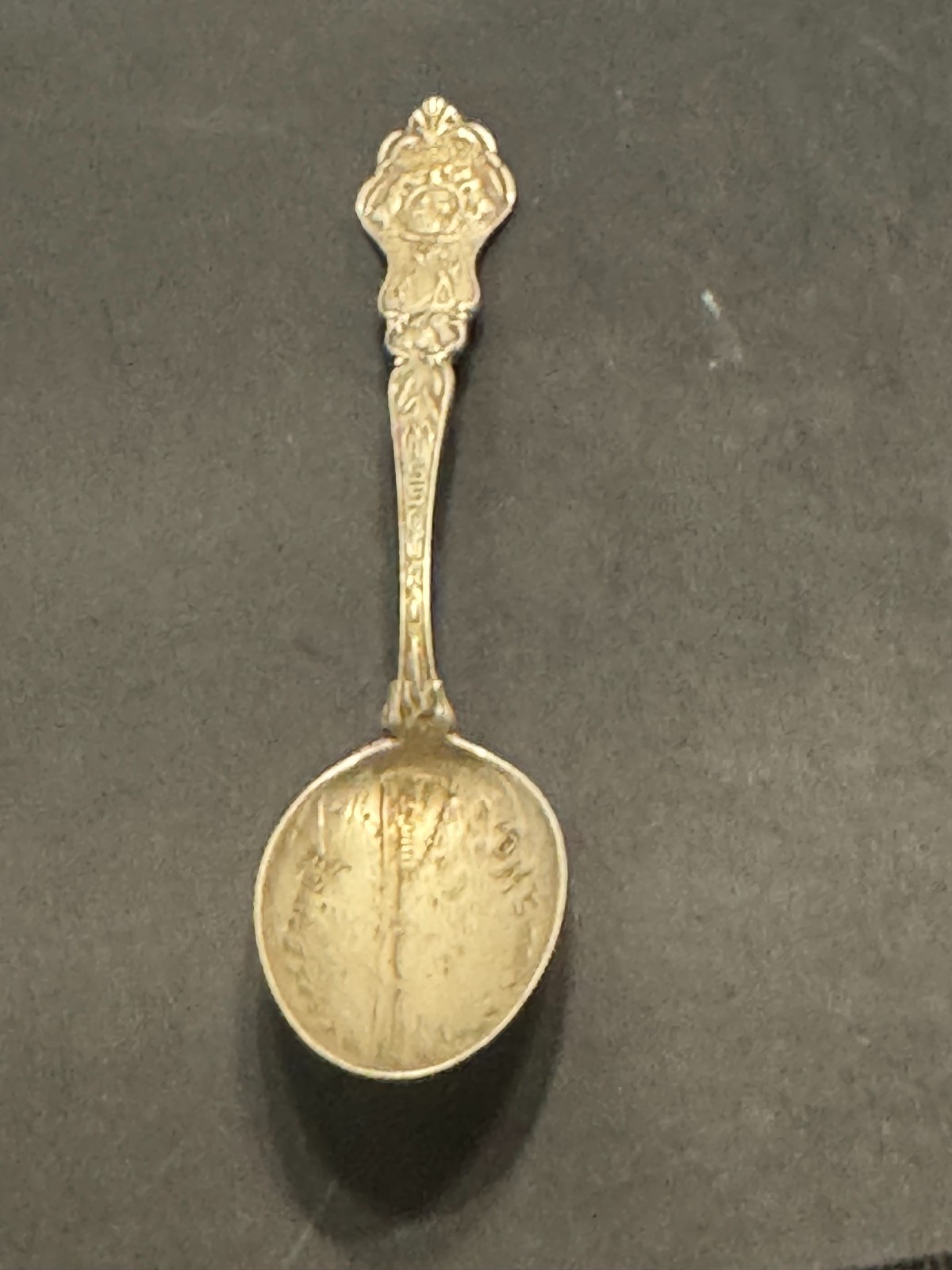 A-147 STERLING SILVER SOUVENIR SPOON PAYE & BAKER St. Louis Missouri Eads Bridge A-147 STERLING SILVER SOUVENIR SPOON PAYE & BAKER St. Louis Missouri Eads Bridge