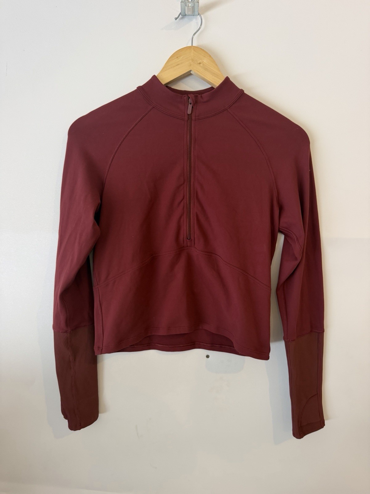 Lululemon It\'s Rulu Cropped Top Women’s 6 Maroon Half Zip Workout Yoga Run Lululemon It\'s Rulu Cropped Top Women’s 6 Maroon Half Zip Workout Yoga Run
