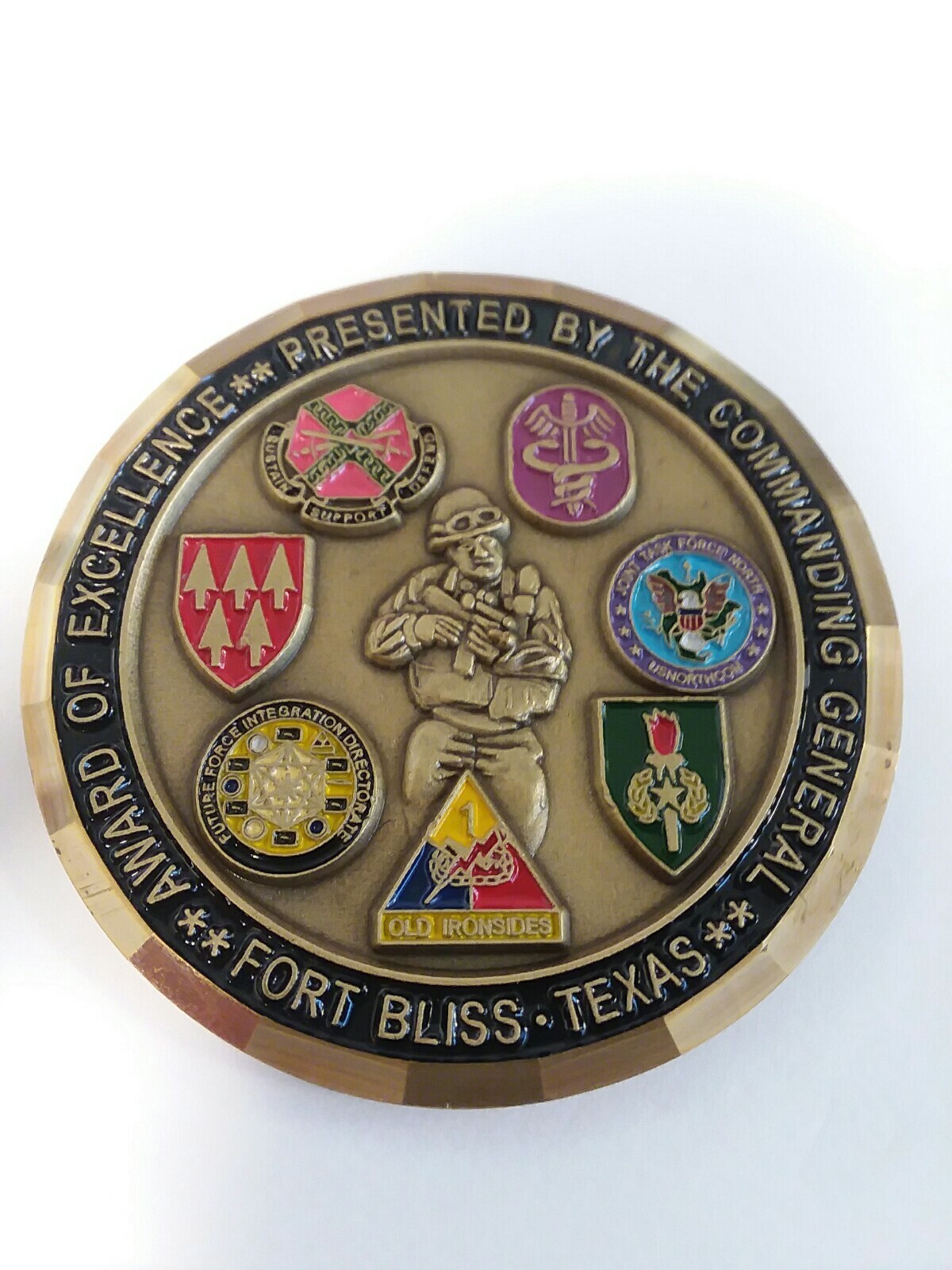 UNITED STATES ARMY FORT BLISS TEXAS Commanding General Challenge Coin 