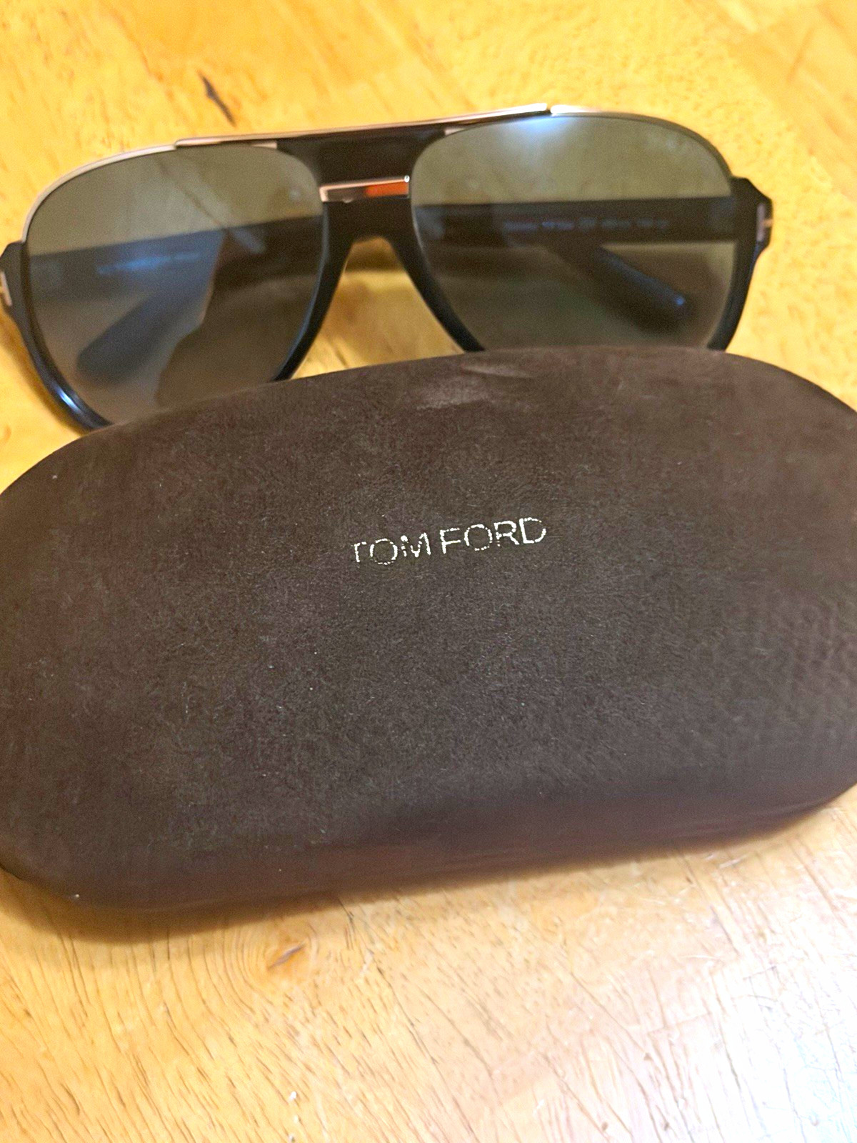Tom Ford Men’s Aviator Sunglasses Black Plastic Frame Gray Tinted Lenses Tom Ford Men’s Aviator Sunglasses Black Plastic Frame Gray Tinted Lenses