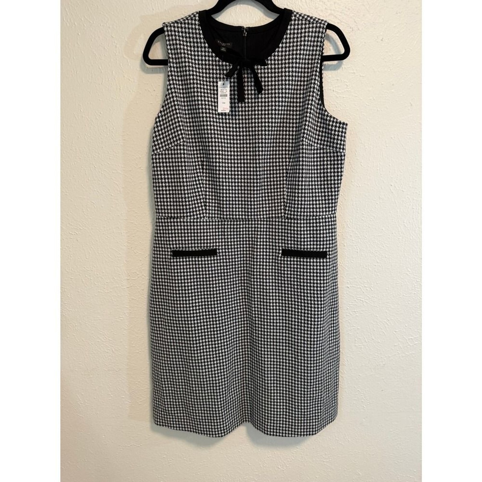 Talbots Black White Houndstooth Bow Neck Sleeveless Shift Dress 14P Petite NWT Talbots Black White Houndstooth Bow Neck Sleeveless Shift Dress 14P Petite NWT