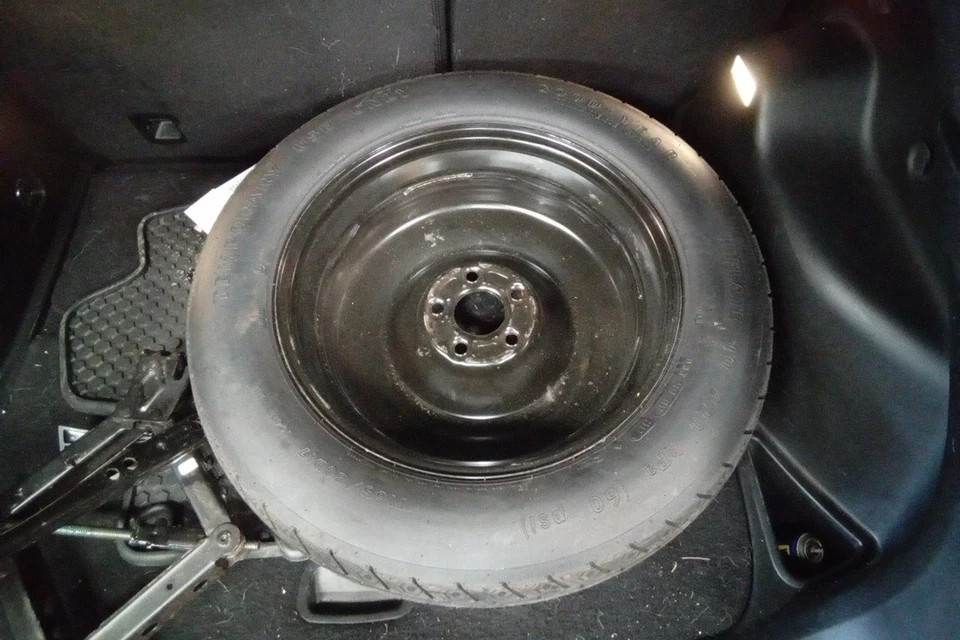 2014-2023 Jeep Cherokee 17x4 Compact Spare Tire & Wheel OEM 2014-2023 Jeep Cherokee 17x4 Compact Spare Tire & Wheel OEM