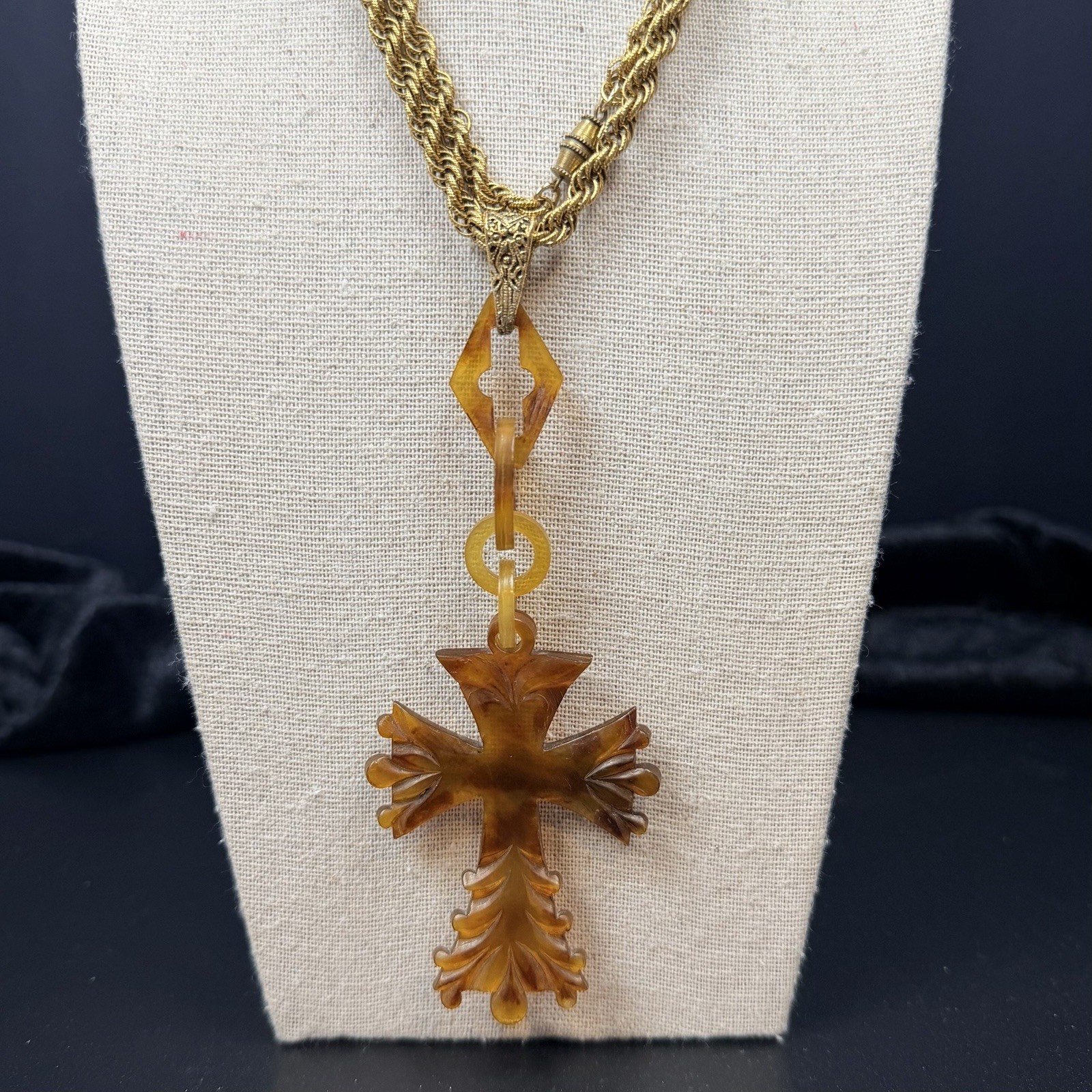 Vintage Celluloid Cross Pendant Necklace Gold Tone Chain 30\