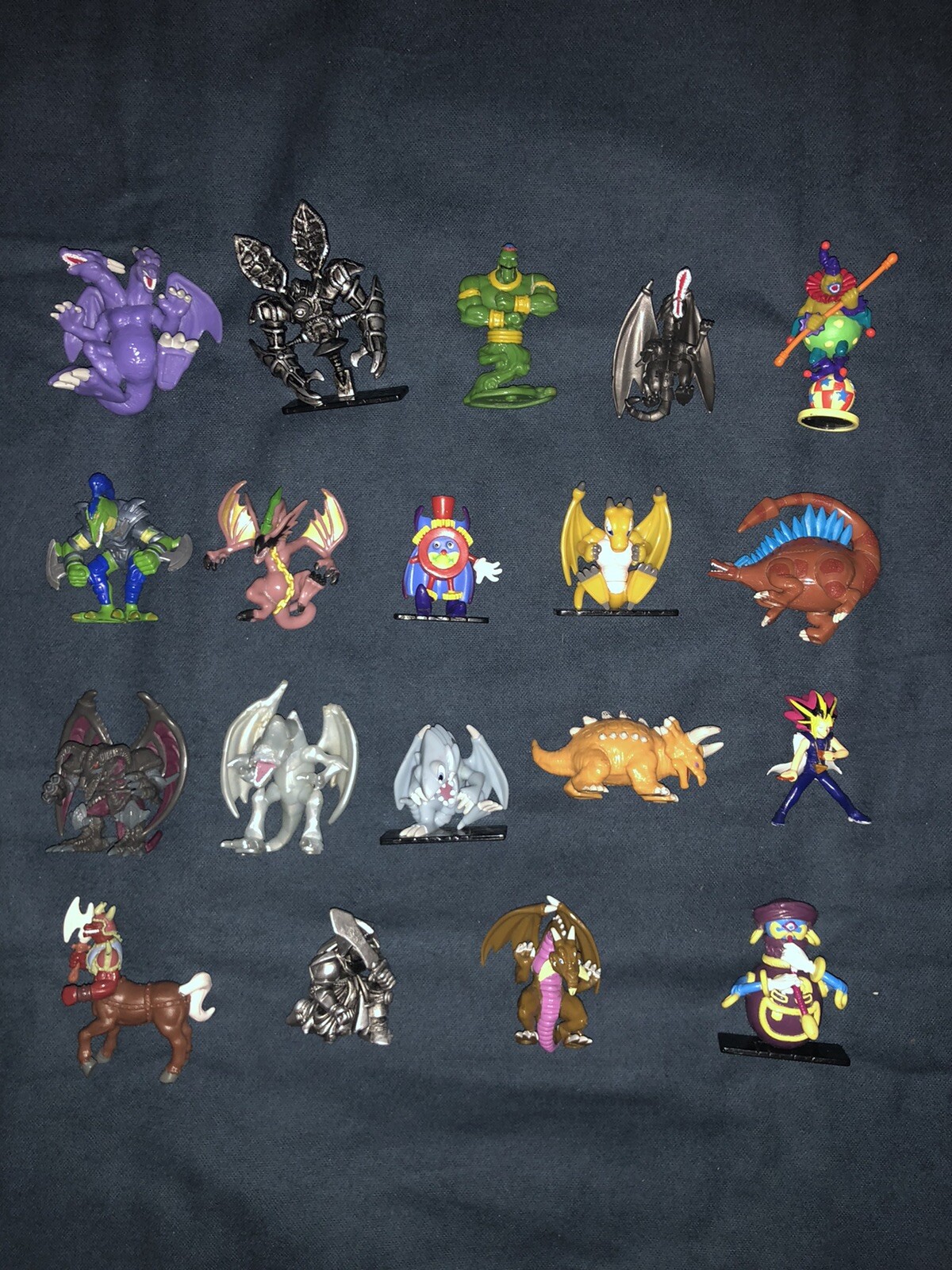 Original Yu Gi Oh Action Figure Lot - 19 Total Original Yu Gi Oh Action Figure Lot - 19 Total