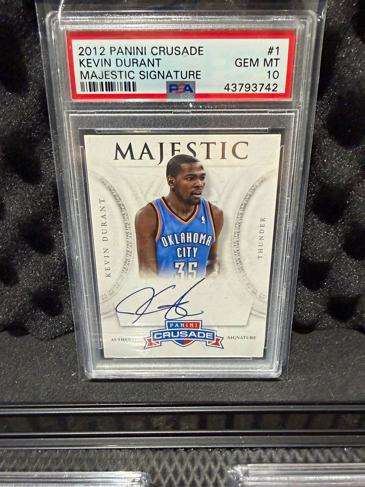 Panini 2012-13 Crusade Majestic Signatures #1 Kevin Durant PSA 10 Auto Panini 2012-13 Crusade Majestic Signatures #1 Kevin Durant PSA 10 Auto