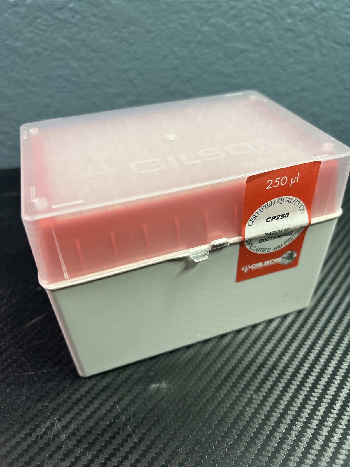 Full New Box of 96 Gilson 250uL CP250 Capillaries And Pistons