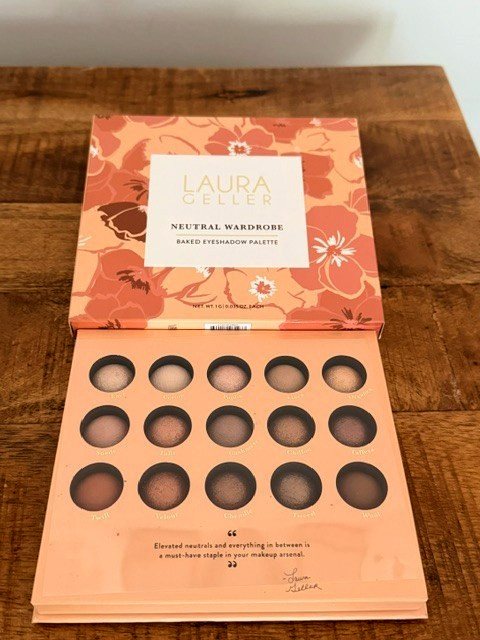 Laura Geller Neutral Wardrobe Baked Eyeshadow Palette 15 Shades NEW Laura Geller Neutral Wardrobe Baked Eyeshadow Palette 15 Shades NEW