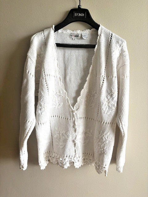 Bon Magique women\'s cotton knit w/crochet long sleeve buttondown sweater us sz M