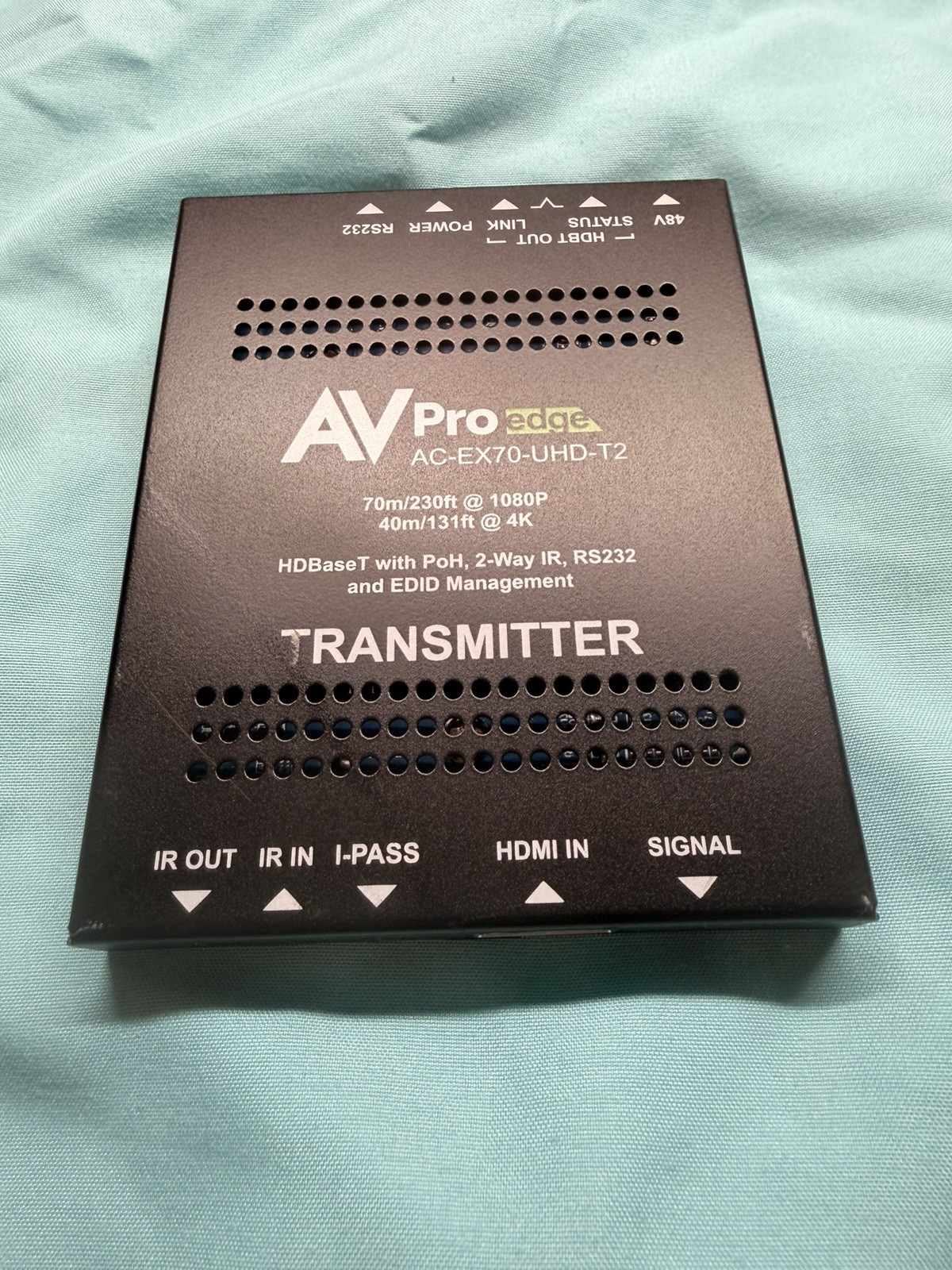AV Pro Connect AC-EX70-UHD-T2 Transmitter (no cords) AV Pro Connect AC-EX70-UHD-T2 Transmitter (no cords)