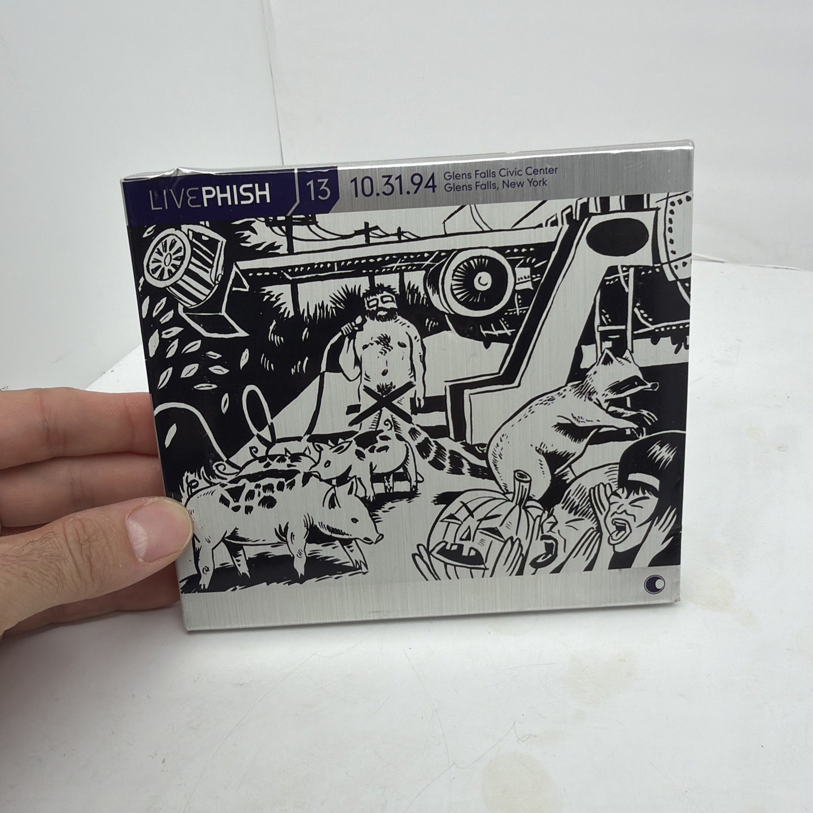 PHISH: LIVEPHISH 13 - 10.31.94, Glens Falls, New York, 4 CD’s PHISH: LIVEPHISH 13 - 10.31.94, Glens Falls, New York, 4 CD’s