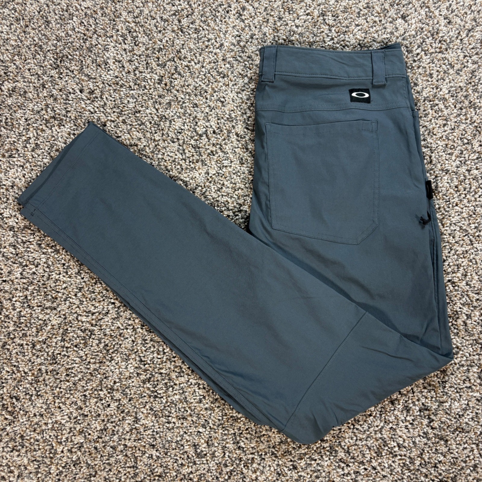 Oakley Men\'s 30 Regular Fit Technical Stretch Hiking Pants Slate Blue Gray New Oakley Men\'s 30 Regular Fit Technical Stretch Hiking Pants Slate Blue Gray New
