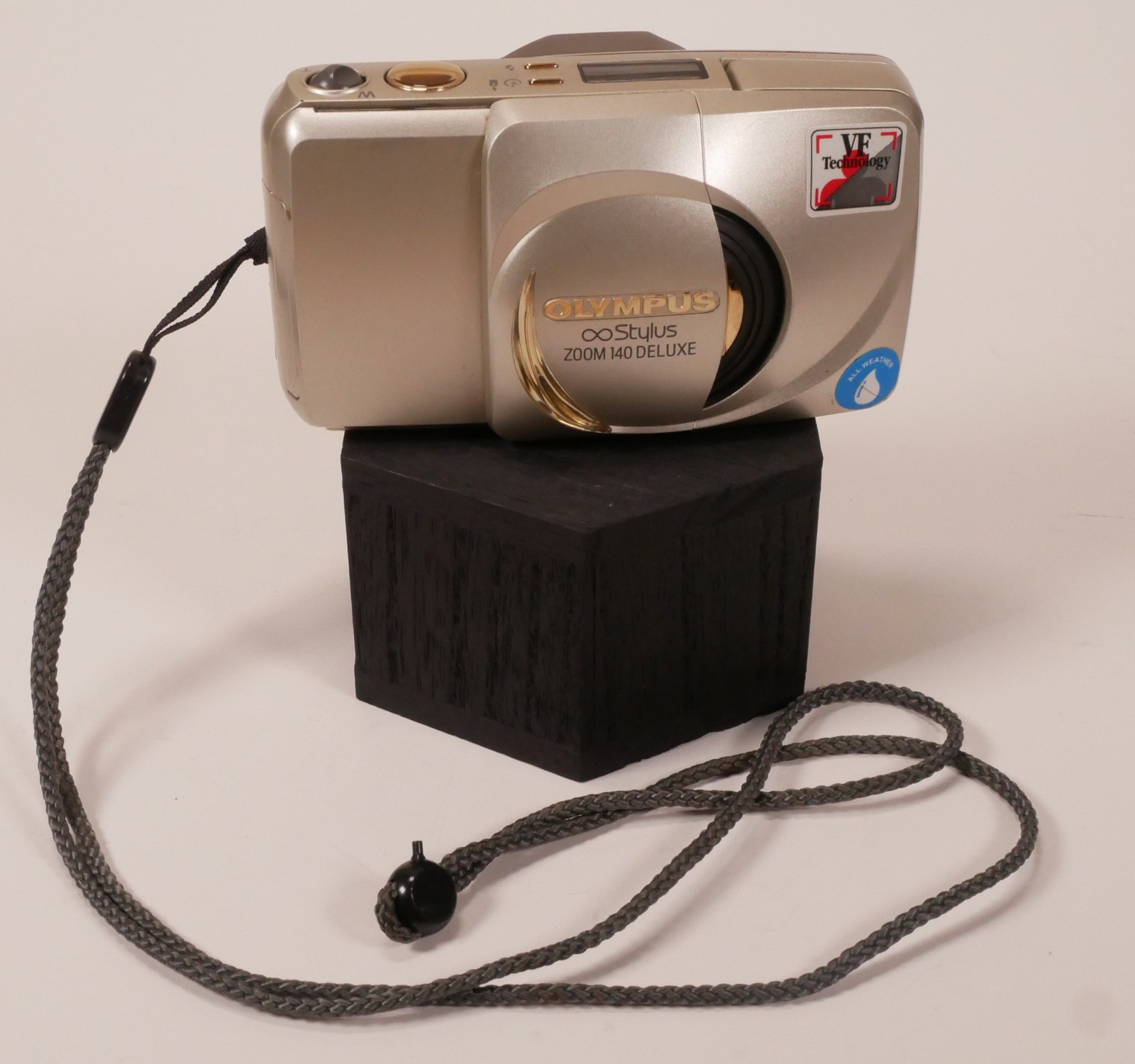 Olympus Stylus Zoom 140 Deluxe 35mm Point & Shoot Film Camera - Film Tested