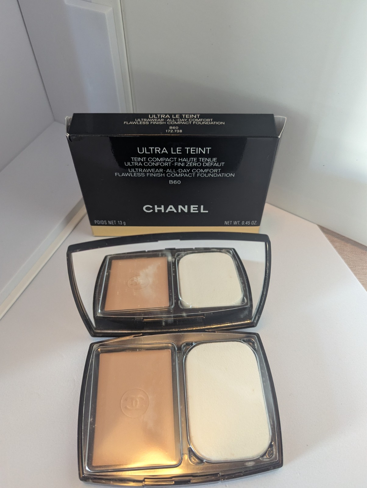 Chanel Ultra Le Teint All Day Comfort Flawless Finish Compact Foundation B60 Chanel Ultra Le Teint All Day Comfort Flawless Finish Compact Foundation B60