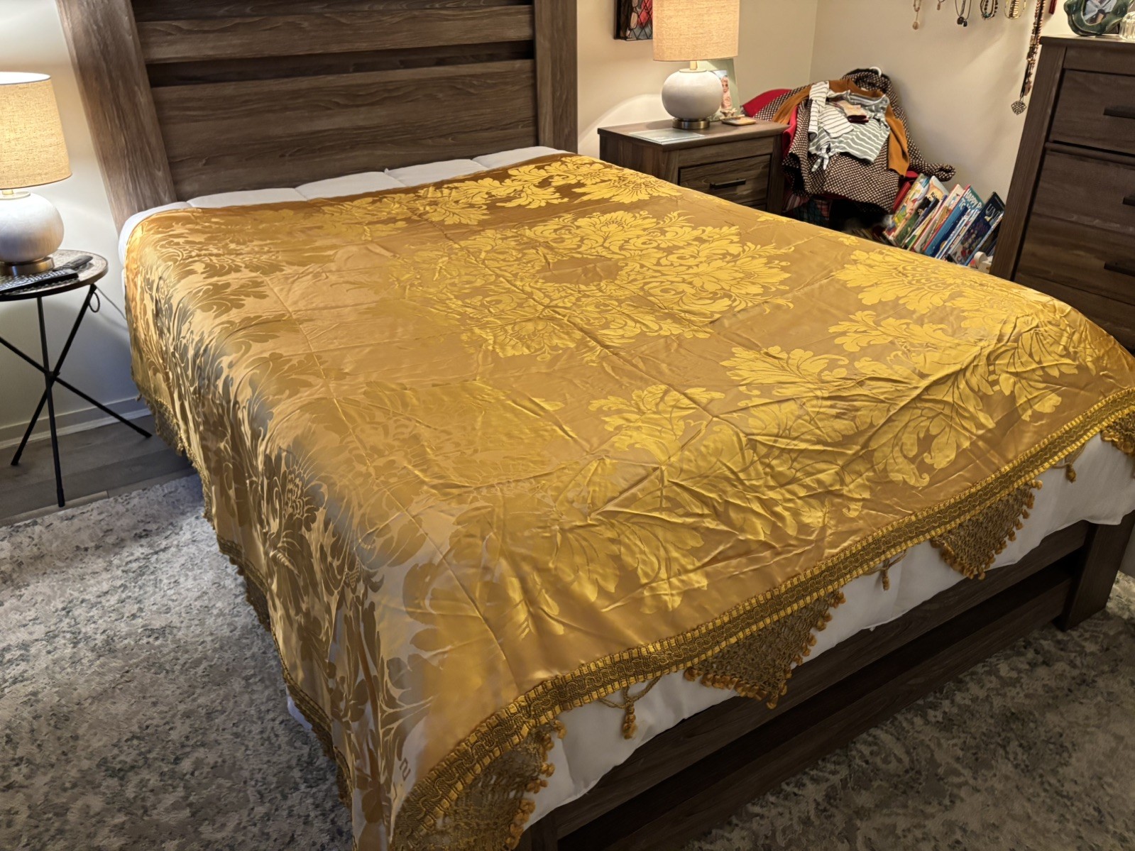Vintage 1940-1950’s Italian Damask Silk 7”FRINGE Bedspread Coverlet GOLD Vintage 1940-1950’s Italian Damask Silk 7”FRINGE Bedspread Coverlet GOLD