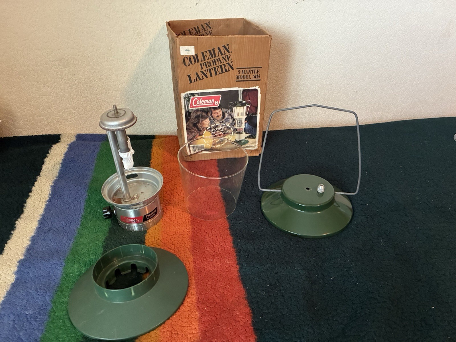 Vintage 1975 Coleman Propane 2-Mantle Lantern 5114C700 Box Papers TESTED RUNS