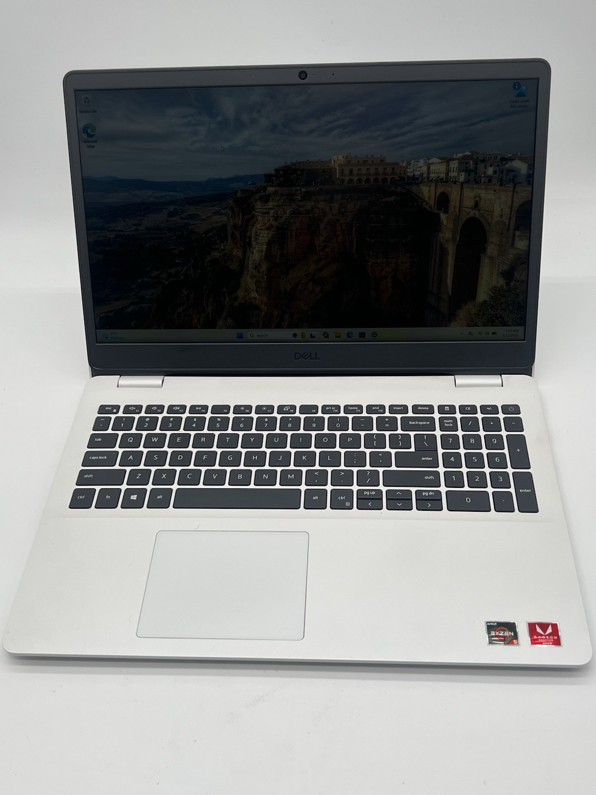 Dell Inspiron 3505 15.6” White Ryzen 5 3450U 8GB 256GB SSD Radeon 2GB Win 11 Dell Inspiron 3505 15.6” White Ryzen 5 3450U 8GB 256GB SSD Radeon 2GB Win 11