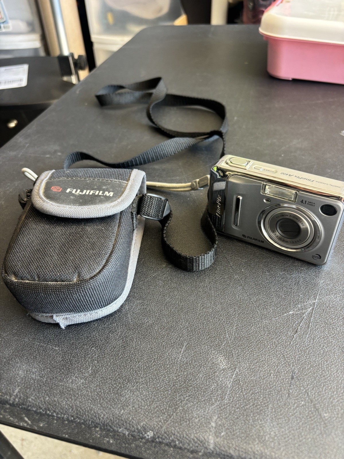 Fujifilm FinePix A Series A400 4.1MP Digital Camera - Silver Fujifilm FinePix A Series A400 4.1MP Digital Camera - Silver
