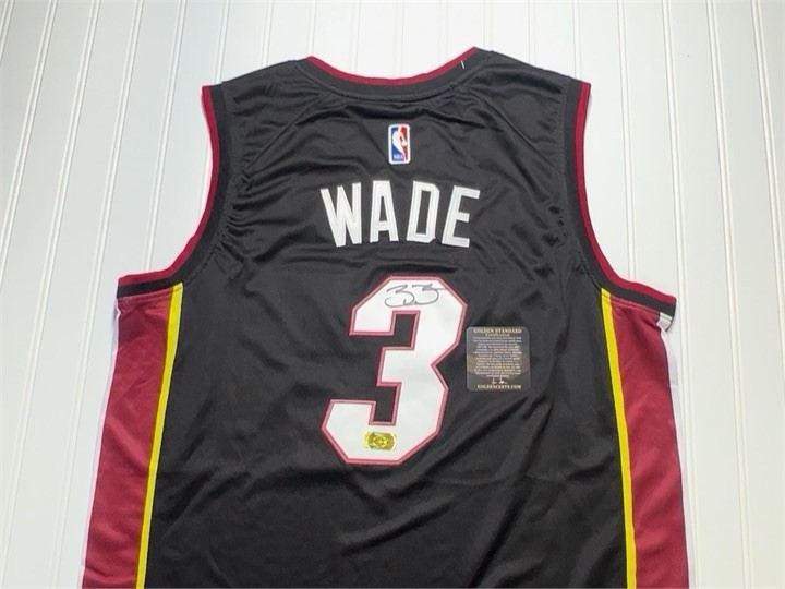 Dwyane Wade Miami Heat #3 Signed Jersey NBA Basketball Original Autographed COA Dwyane Wade Miami Heat #3 Signed Jersey NBA Basketball Original Autographed COA