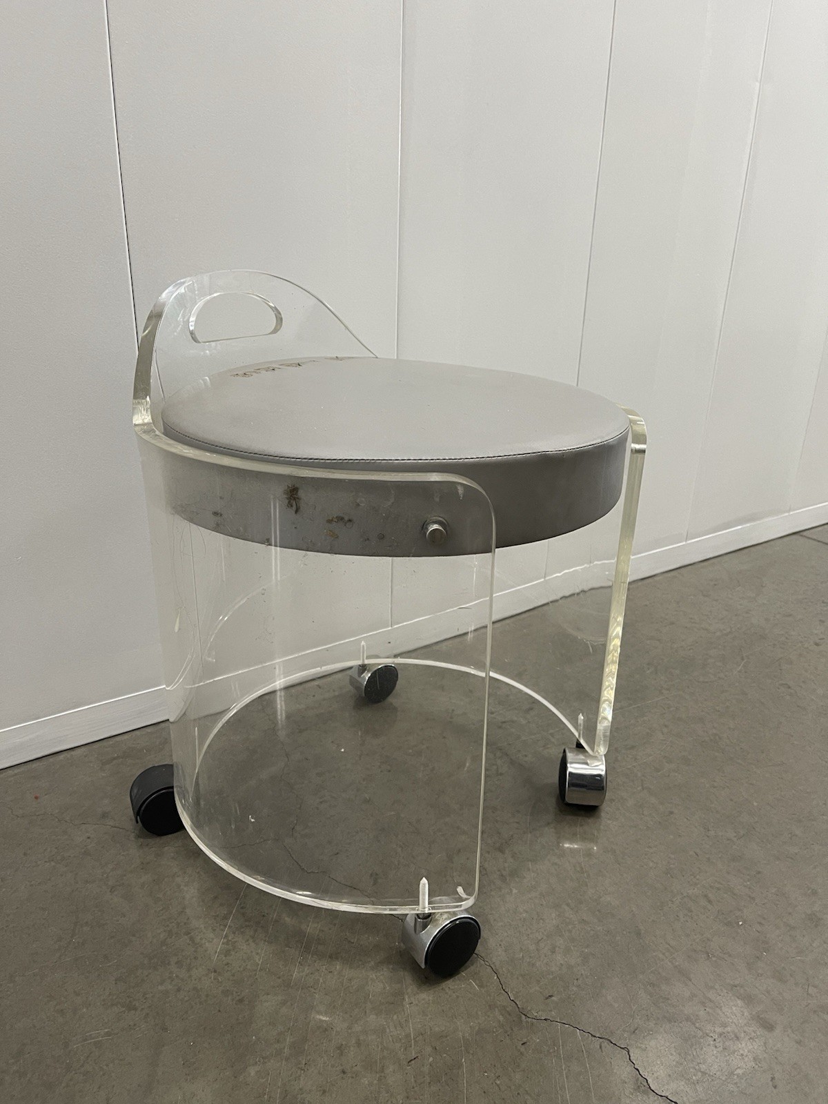 VTG 70s Charles Hollis Jones MCM Lucite Curved Round Rolling Seat Vanity Stool VTG 70s Charles Hollis Jones MCM Lucite Curved Round Rolling Seat Vanity Stool