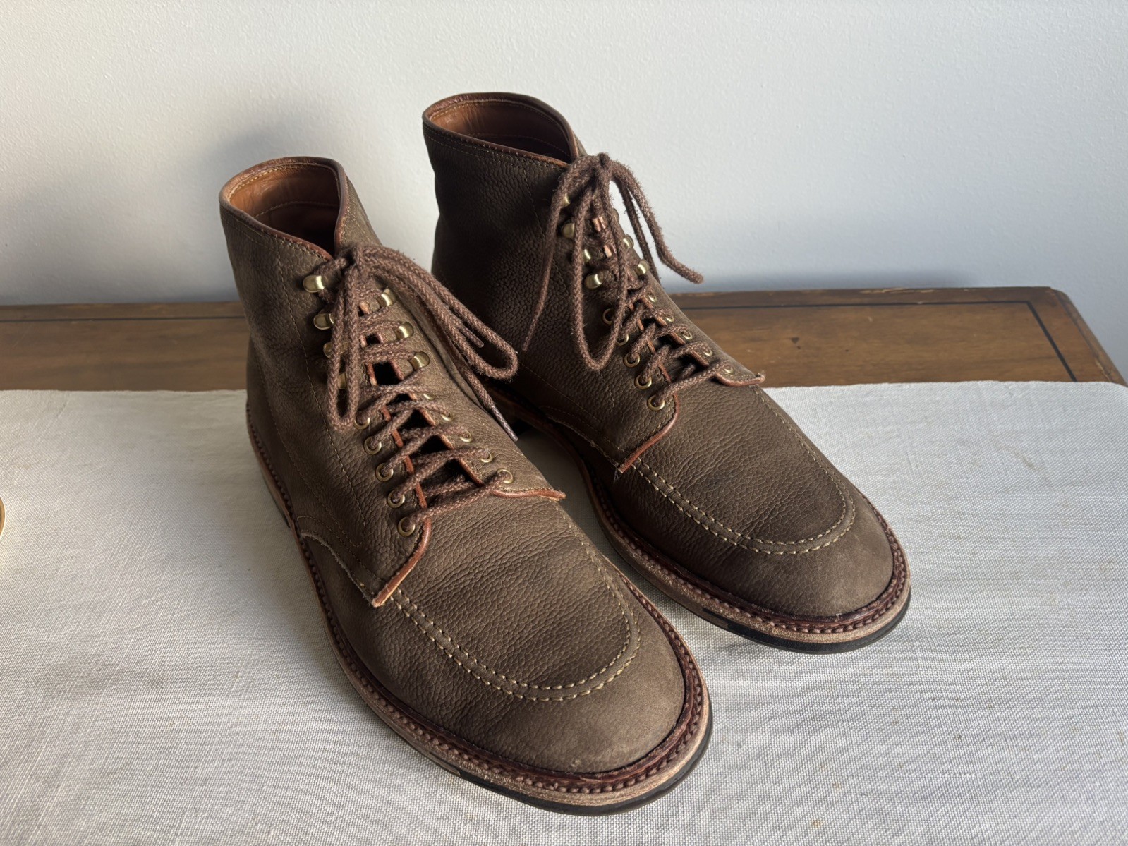 Alden x Sherman Bros. Phila. Indy Boot D3918HC 10B/D in Tumbled Clay Nubuck Alden x Sherman Bros. Phila. Indy Boot D3918HC 10B/D in Tumbled Clay Nubuck