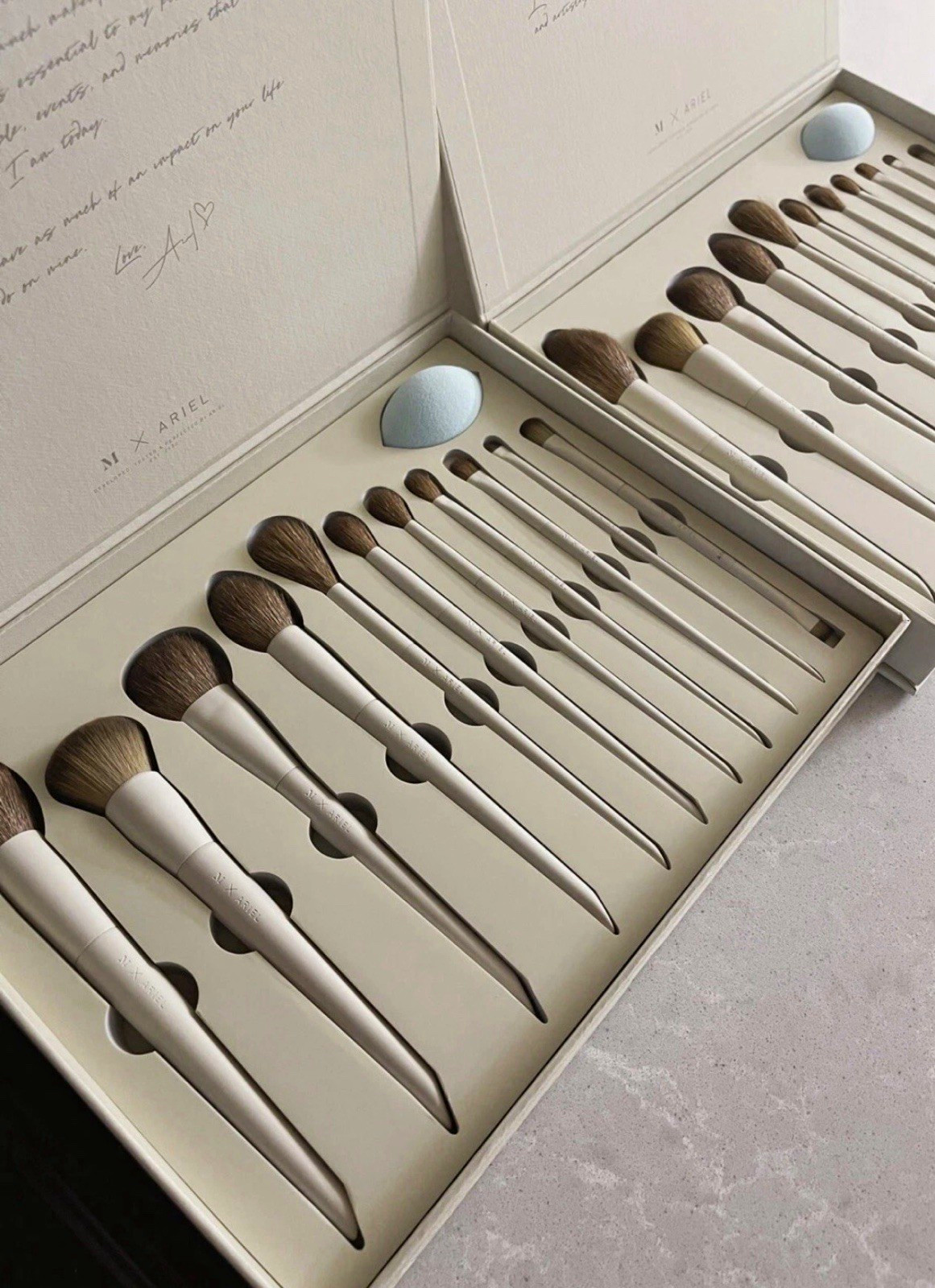 Morphe x Ariel Limited Edition Synthetic Makeup Brush Set, Beige, Tapered Morphe x Ariel Limited Edition Synthetic Makeup Brush Set, Beige, Tapered